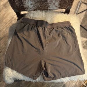 Nike Men's Yoga Dri Fit Lined shorts brown size L